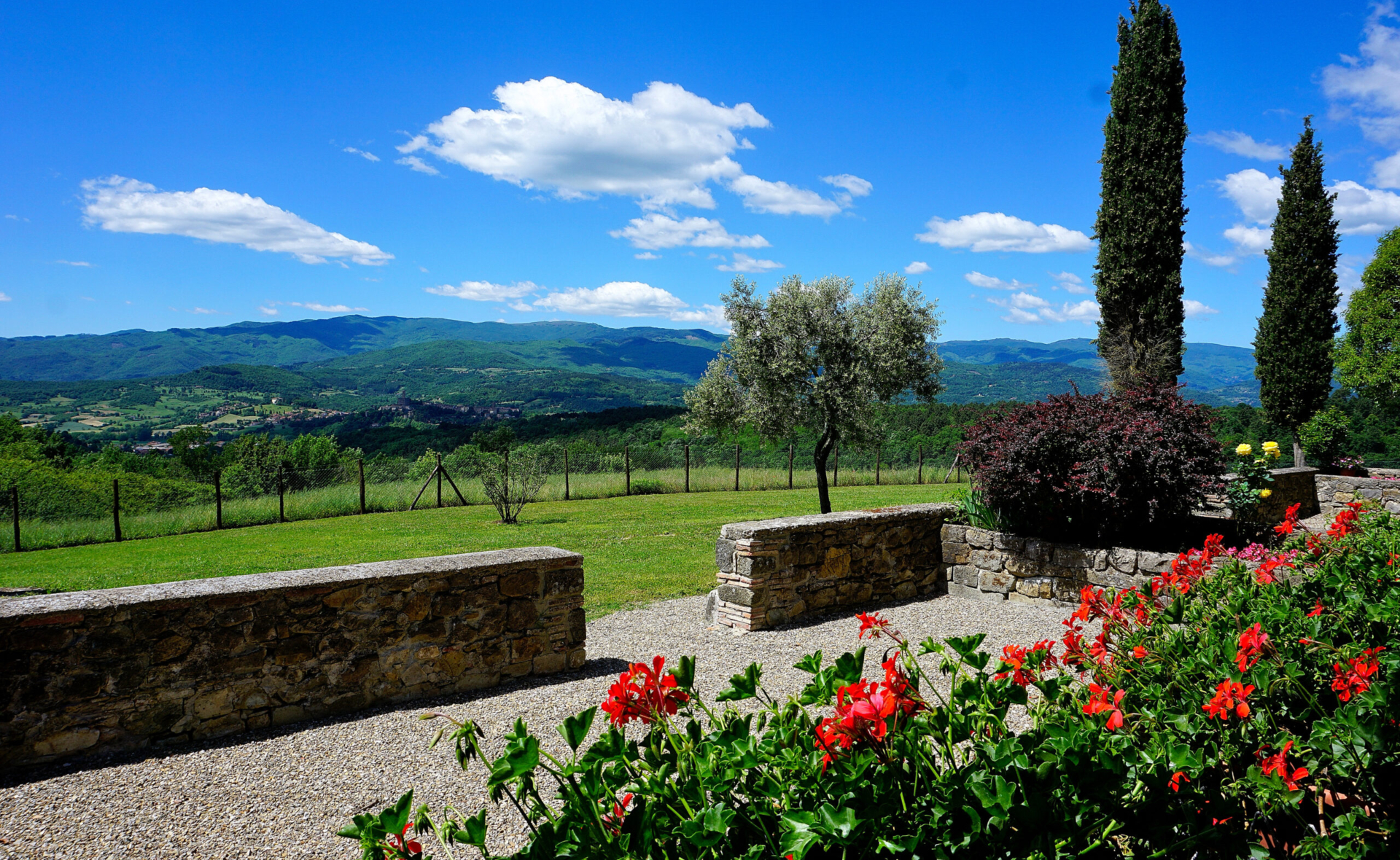 Podere Bocci - Immergiti nel fascino delle colline in Toscana - Resort, Tuscany, Vacation, Relax